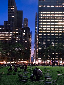 New York Bryant Park (1739).jpg