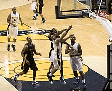 2011 Murray State University Men's Basketball (5496480489).jpg