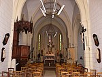 Kirchenschiff mit Blick auf den Chor