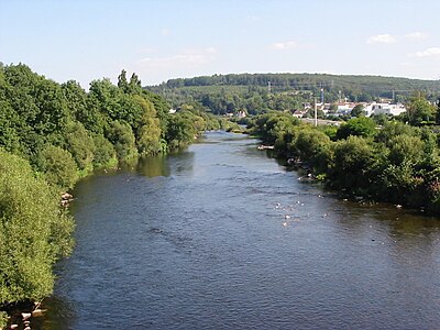 La Moselle en aval de Pouxeux.