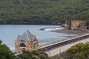 Lake Cataract bei Wasserhöchststand. Wasser wird abgelassen.