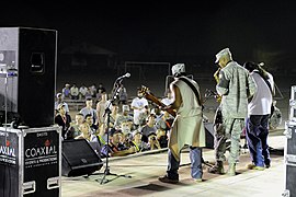 Saxophone Player in Iraq DVIDS201638.jpg