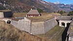 Ravelin vid Fort Mont-Dauphin i franska alperna, skyddar en fästningsport till vänster (utanför bild).