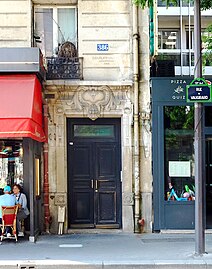 N°386 : immeuble construit en 1901 par les architectes Joseph Charlet et Etienne Perrin.