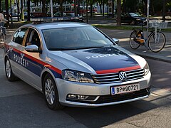 Streifenfahrzeug VW Passat