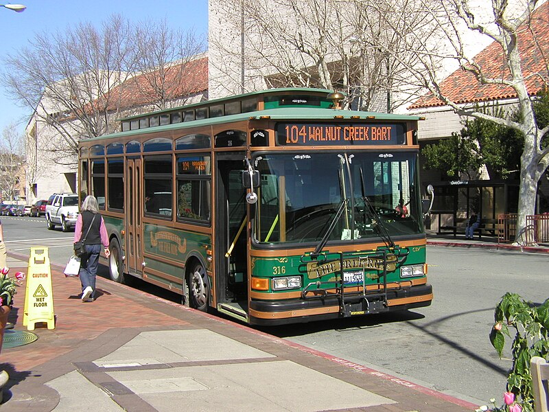 File:Walnut Creek Gillig Trolley.JPG