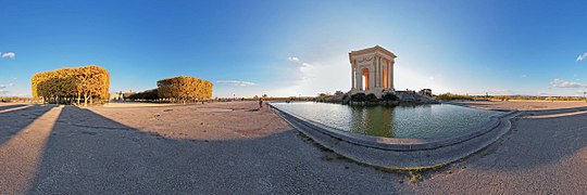 Vue panoramique 360° de la Promenade du Peyrou à Montpellier (France)