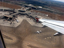 De luchthaven vanuit de lucht