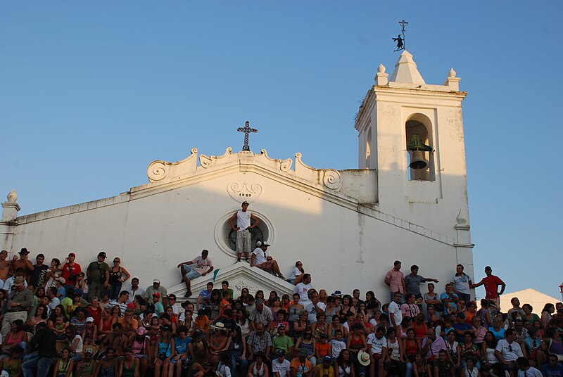 File:Igreja Paroquial de Barrancos.jpg