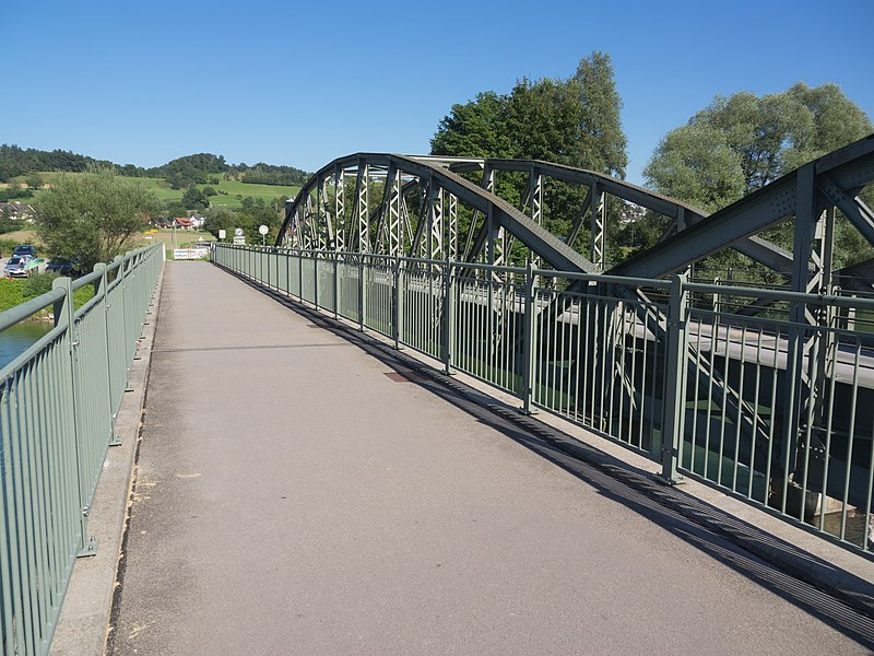 File:Rottenschwil Fussgängerbrücke Reuss Unterlunkhofen AG - Rottenschwil AG 20160807-jag9889.jpg