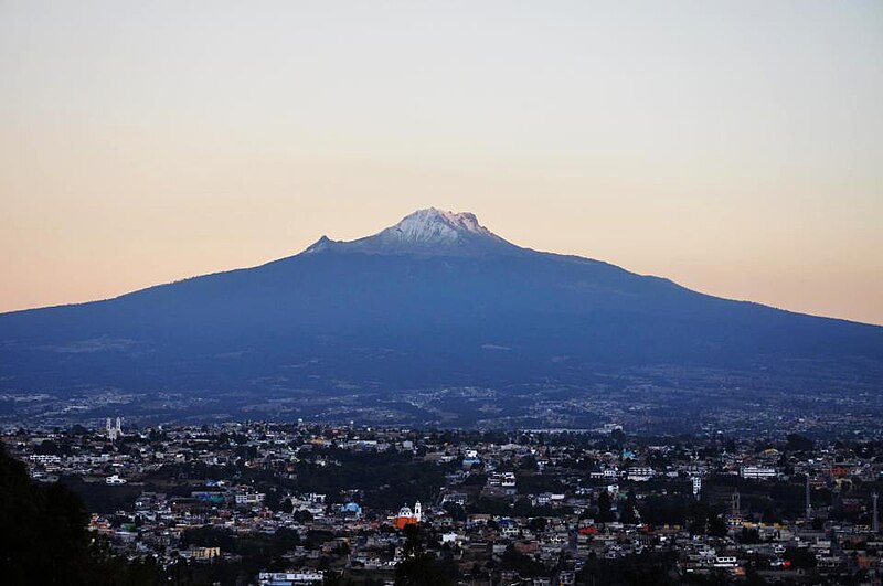 File:Malinche and Ciudad de Tlaxcala.jpg