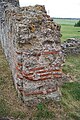 Mauerrest der St. Mary Church die aus Baumaterial des Sachsenküstenkastells von Regulbium/Reculver besteht