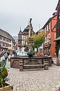 Place Jean Ittel, Fontaine de Constantin