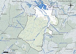 Carte en couleur présentant le réseau hydrographique de la commune