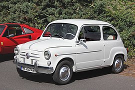 Fiat 750 (2013-09-15 Spu r).JPG