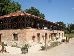 Ferme de Condal abritant l'office de tourisme.