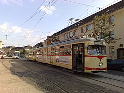 Historická tramvaj GT6 z roku 1960 v Düsseldorfu