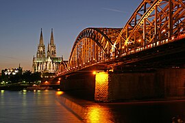 Koeln Hohenzollernbruecke.jpg