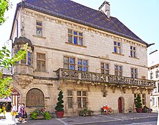 Maison du cardinal Jouffroy (XVe siècle).