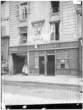 Maison à l'enseigne Au Cherche midi, en 1899.