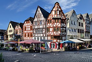 45. Platz: Rolf Kranz mit Fachwerkhäuser am Bischofsplatz in Limburg an der Lahn im Landkreis Limburg-Weilburg