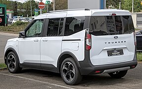 Ford Tourneo Courier (2nd generation) - left rear view