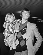 Johan Cruijff with Chantal 1973.jpg