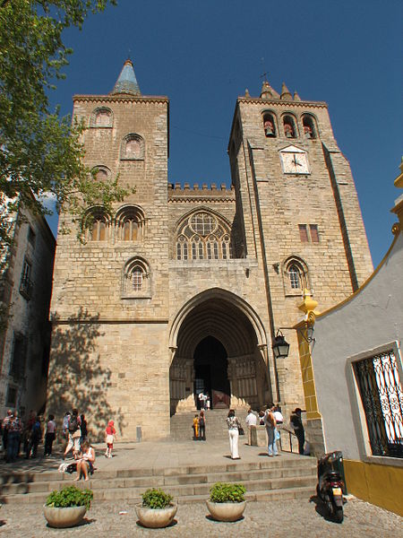 File:Sé Évora.JPG