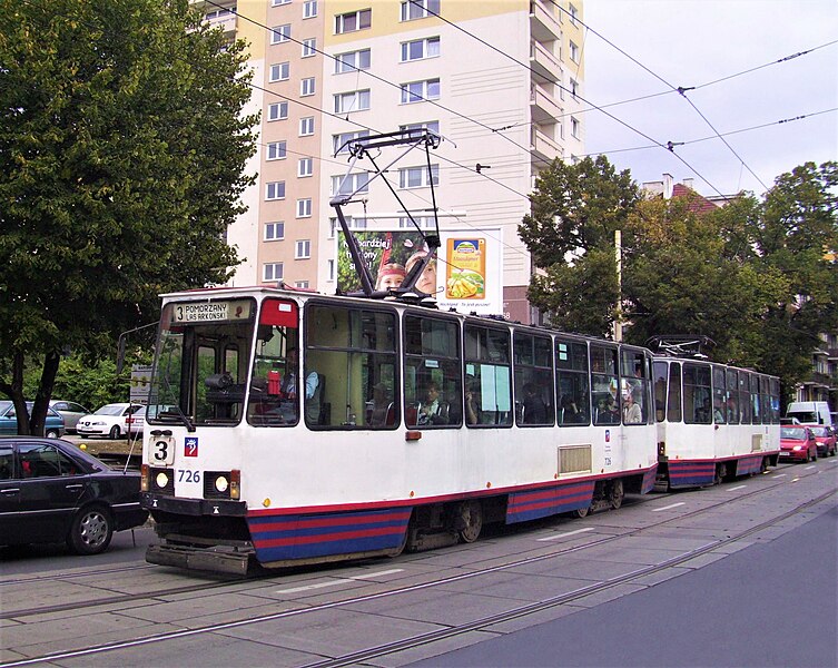 File:Konstal 105Na 726, tram line 3, Szczecin, 2009.jpg