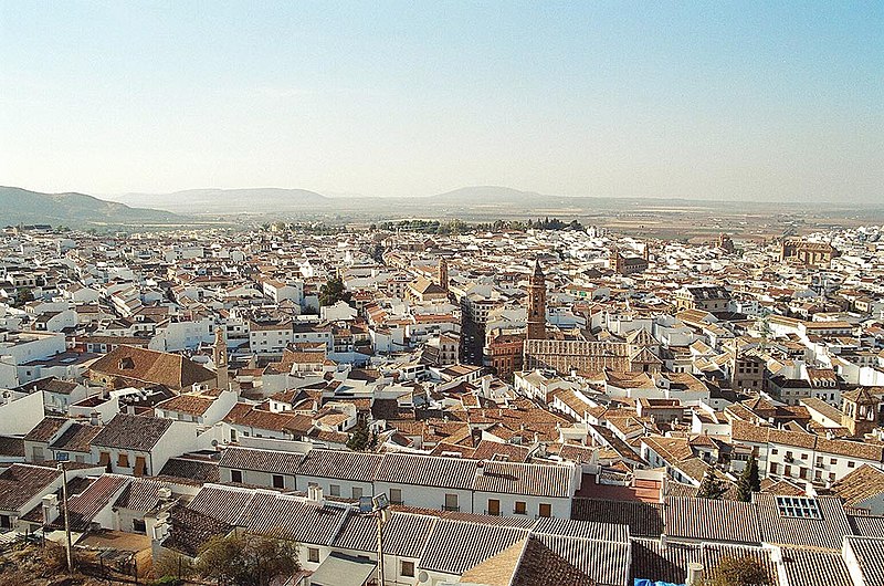 File:Antequera Gesamtansicht2004.jpg