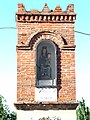 Pequeña estatua de la Virgen de la Guía que recibe a los visitantes