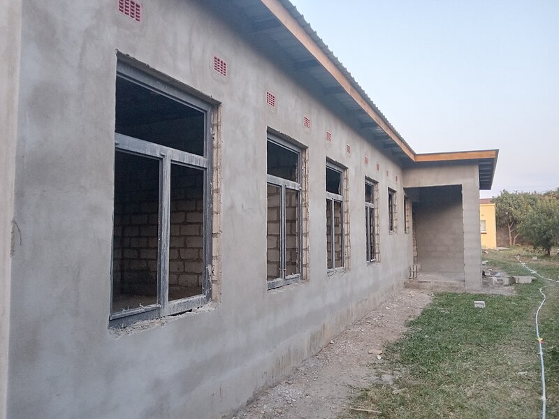 File:20220901 175718504 Building Zambia.jpg