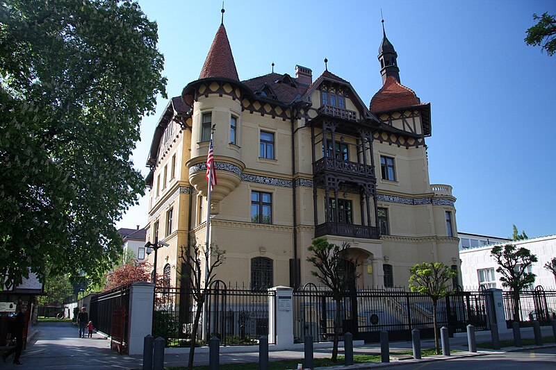 File:US embassy Ljubljana.JPG