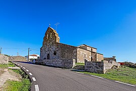 Iglesia parroquial de San Cipriano en Villarmuerto portada.jpg