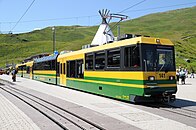 2004 beschaffte die Wengernalpbahn im Berner Oberland Panorama-Zahnrad-Triebwagen.