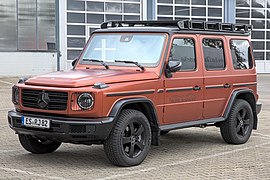 Mercedes-Benz W 463 (2018) Professional Line - left front view