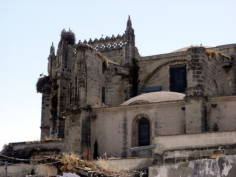 File:Iglesia Mayor Prioral (9835460365).jpg