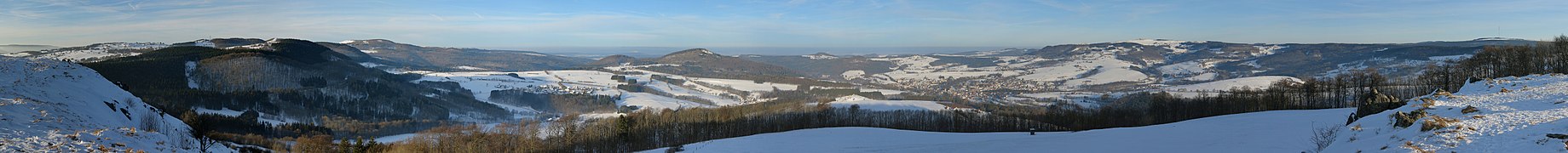 Panorama vom Simmelsberg im Winter