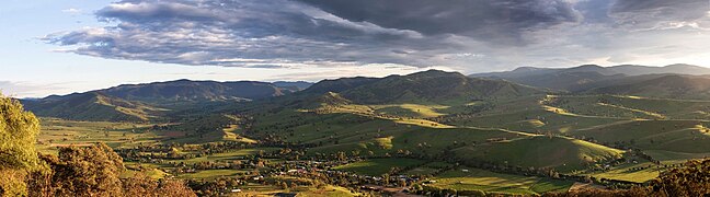 Surrounding hills of the small town of Swifts Creek, Victoria