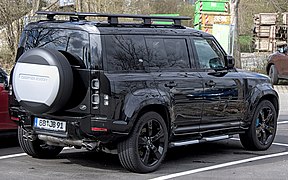 Land Rover Defender (L663) V8 - right rear view