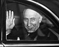 Mohammad Mossadeq in 1951 geboren op 19 mei 1882