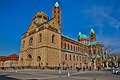 Fachada occidental da catedral de Speyer, de Heinrich Hübsch (esquerda)