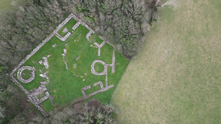 Pentref Celtaidd Din Lligwy Celtic village (pre-Roman) nr Moelfre, Ynys Mon, Wales 17.png