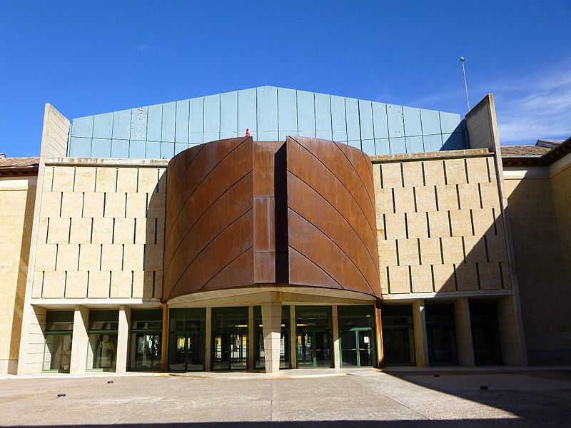 File:Aranjuez - Cocheras de la Reina Madre Isabel de Farnesio (Centro Cultural Isabel de Farnesio) 4.JPG