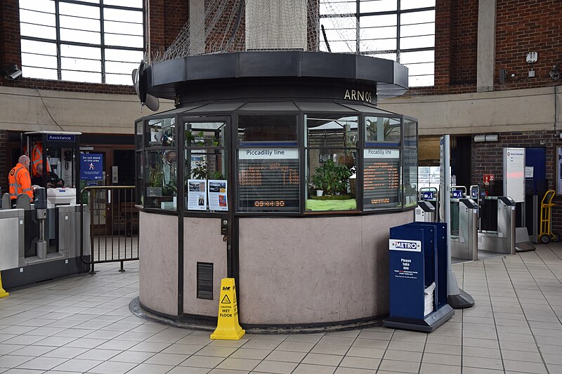 File:Arnos Grove Underground Station (Piccadilly) - 52807870729.jpg