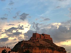 Castillo de monzon.jpg