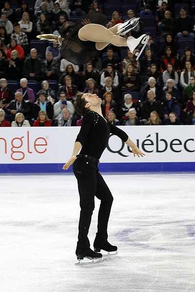 File:Kirsten Moore-Towers, Michael Marinaro - 2018 Skate Canada - 13.jpg