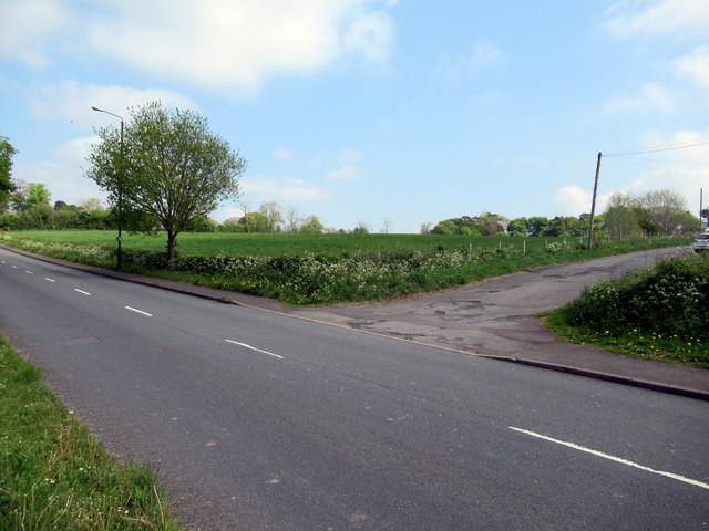 File:Entrance to Firs Farm (aka Rainbow's Farm) off Old Birmingham Road - geograph.org.uk - 6462745.jpg