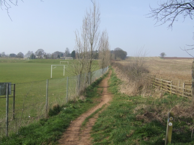 File:School playing fields beside the Monarch's Way - geograph.org.uk - 1214957.jpg