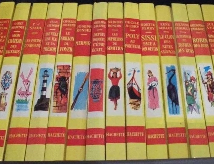 File:Volumes de la collection "Idéal-Bibliothèque", éditions Hachette.jpg